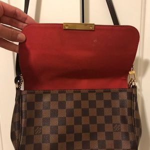 Louis Vuitton Favorite Damier Crossbody